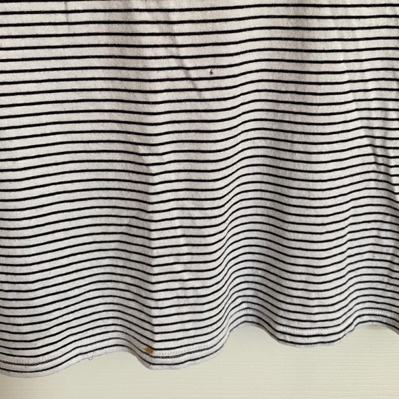 black and white striped shirt - Picture 4 of 5